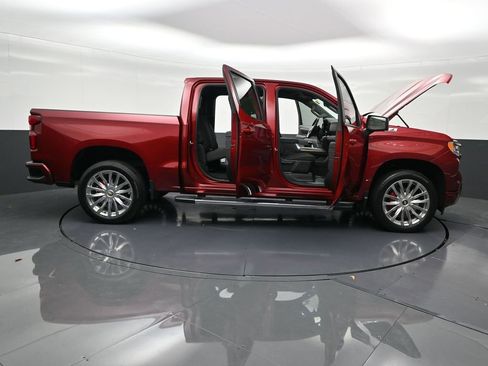 Used 2022 Chevrolet Silverado 1500 RST w/ Z71 Off-Road Package image 30