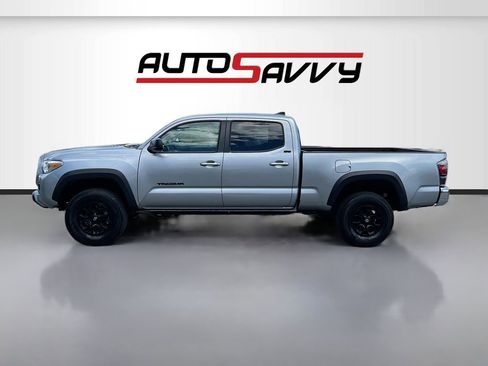 Used 2023 Toyota Tacoma SR5 AWD/4WD image 4