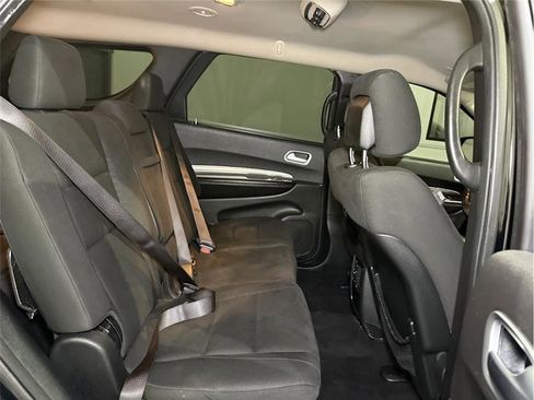 Used 2020 Dodge Durango SXT image 25