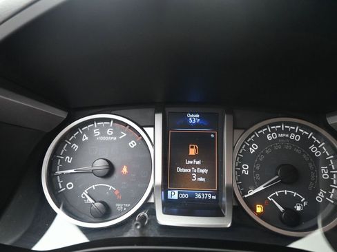 Used 2019 Toyota Tacoma SR5 image 19