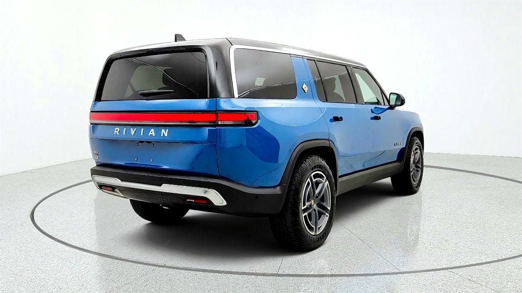 Used 2025 Rivian R1S Adventure Dual AWD/4WD image 5
