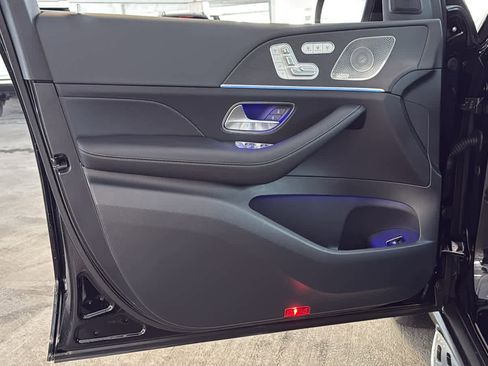 New 2026 Mercedes-Benz GLS 450 4MATIC image 14