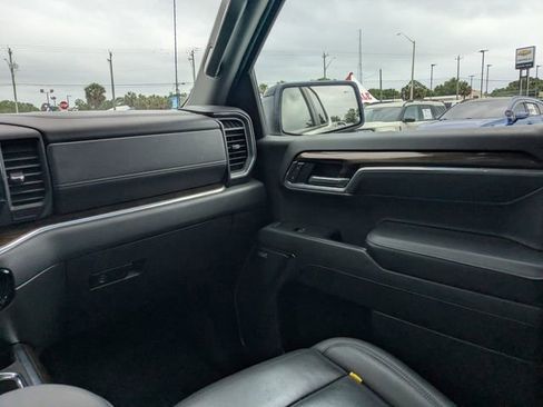 Used 2022 Chevrolet Silverado 1500 LT Trail Boss w/ LT Trail Boss Premium Package image 18