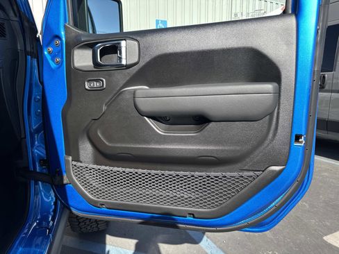 New 2026 Jeep Gladiator Mojave image 32