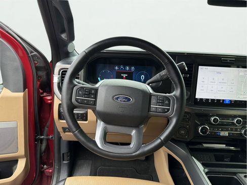 Certified 2025 Ford F250 Lariat w/ Lariat Ultimate Package AWD/4WD image 15