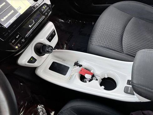 Used 2016 Toyota Prius Three image 15