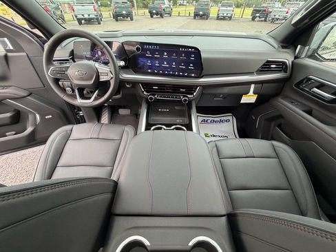 New 2026 Chevrolet Suburban RST w/ Comfort Package AWD/4WD image 3