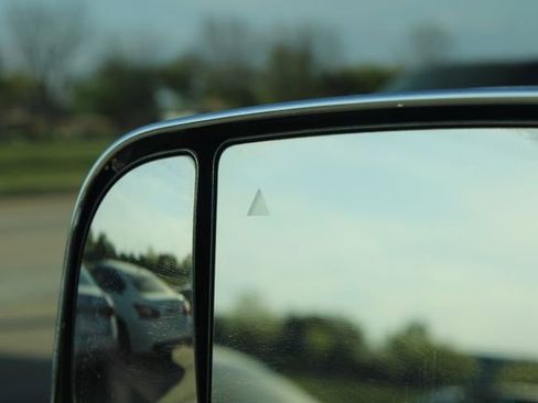 Used 2019 RAM 1500 Laramie AWD/4WD image 13