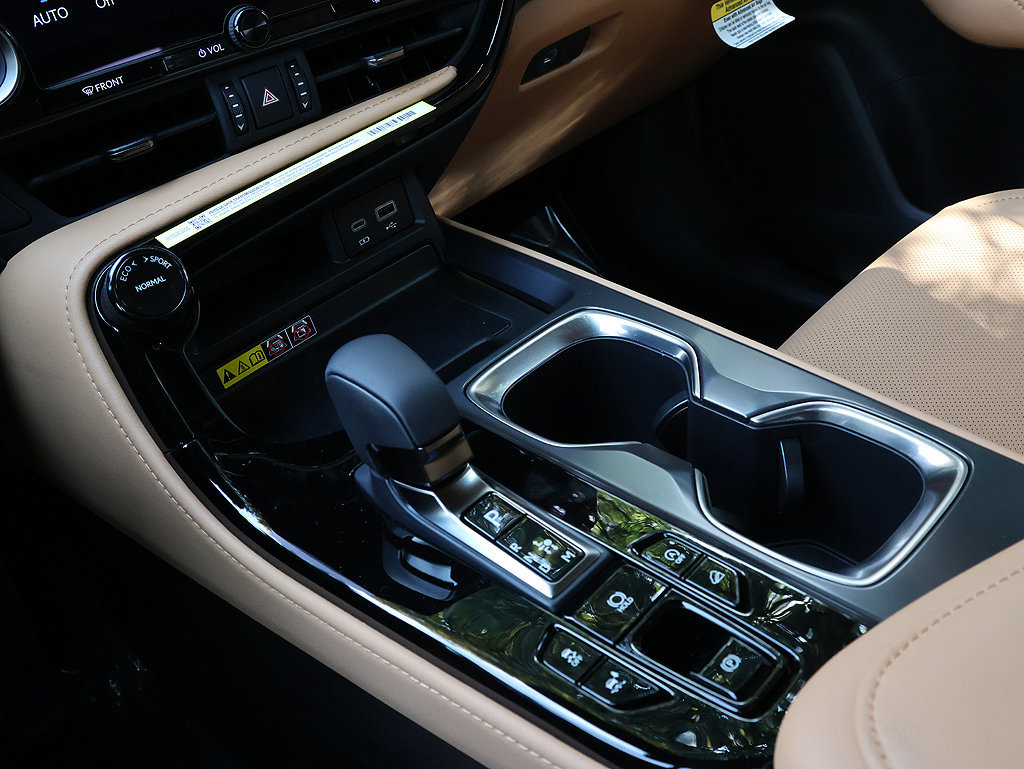 New 2026 Lexus NX 350 AWD w/ Accessory Package (2T) image 25