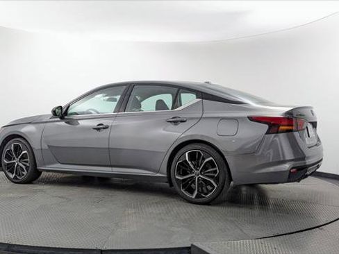 Used 2024 Nissan Altima 2.5 SR FWD image 6