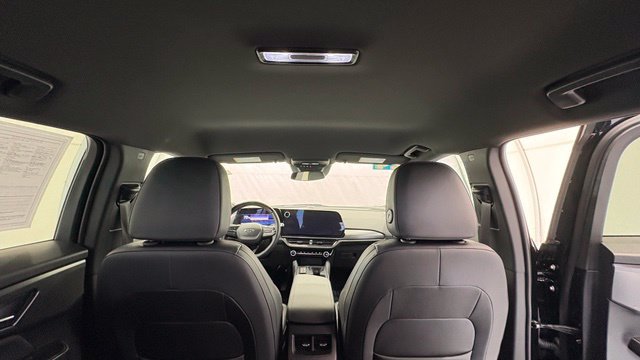 Used 2024 Chevrolet Equinox EV RS FWD image 28
