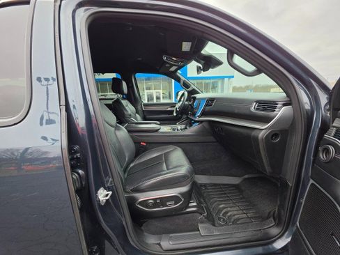 Used 2023 Jeep Wagoneer Series III w/ Convenience Group I image 13