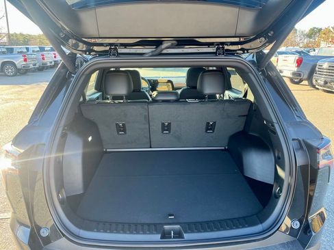 New 2026 Chevrolet Equinox ACTIV w/ Convenience Package III FWD image 5