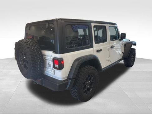 Used 2024 Jeep Wrangler Willys image 16