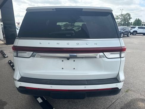Used 2023 Lincoln Navigator Reserve AWD/4WD image 4