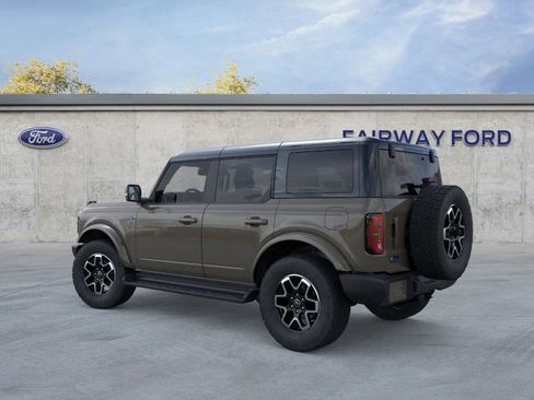 New 2025 Ford Bronco Outer Banks image 4