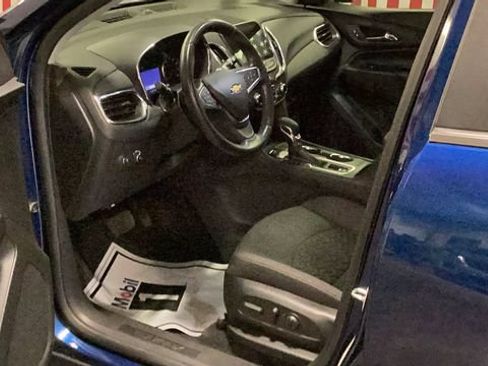 Used 2022 Chevrolet Equinox LT AWD/4WD image 12