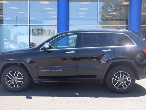Used 2019 Jeep Grand Cherokee Limited AWD/4WD image 2