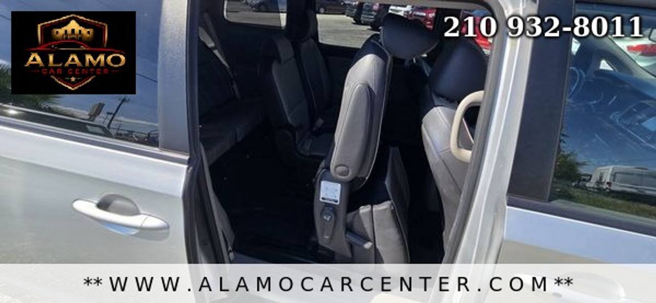 Used 2017 Kia Sedona LX w/ LX Essentials Premium Package FWD image 22