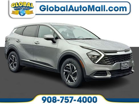 Used 2023 Kia Sportage LX image 1