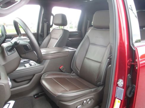 Used 2024 GMC Sierra 2500 Denali w/ Denali Reserve Package AWD/4WD image 25