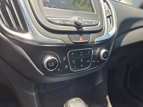 Used 2019 Chevrolet Equinox LT FWD image 25