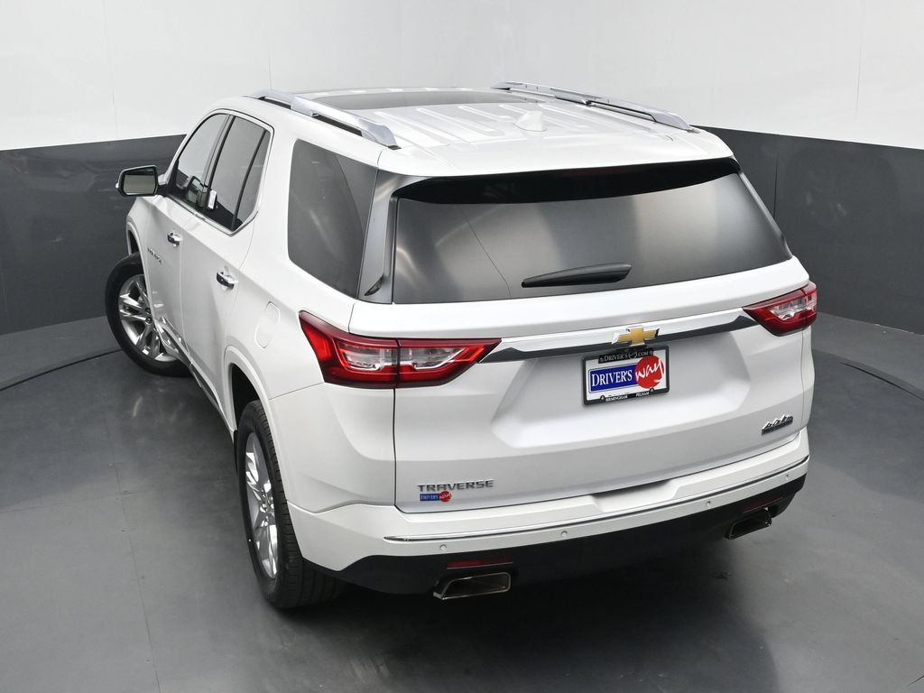 Used 2021 Chevrolet Traverse High Country FWD image 36