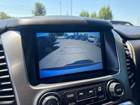 Used 2019 Chevrolet Tahoe Premier w/ Premier Plus Edition AWD/4WD image 25