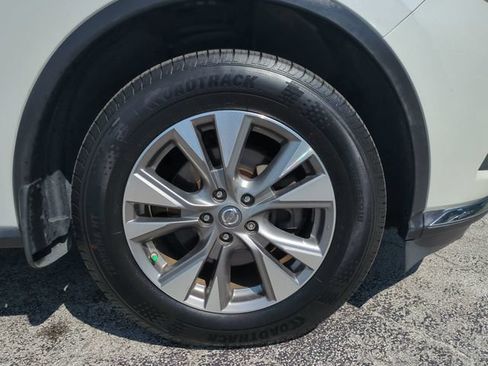 Used 2018 Nissan Murano SL w/ Moonroof Package FWD image 11