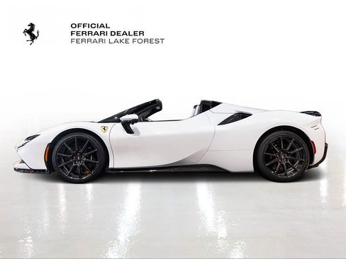 Used 2025 Ferrari SF90 Spider image 3