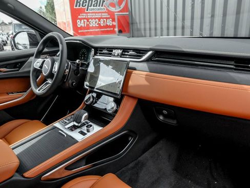 New 2026 Jaguar F-PACE R-Dynamic S image 21