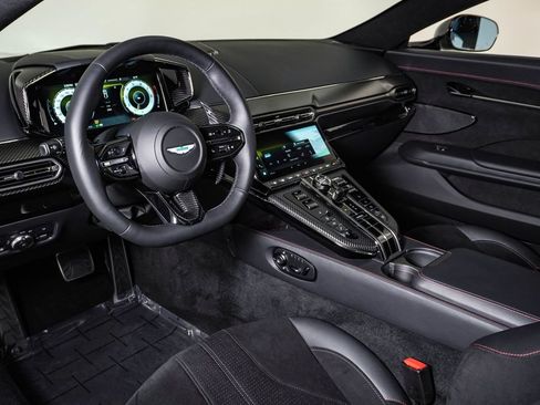 Used 2026 Aston Martin V8 Vantage S RWD image 23