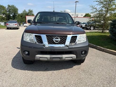 Used 2014 Nissan Frontier SV w/ SV Value Truck Package AWD/4WD image 2