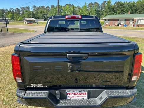Used 2024 Chevrolet Colorado Trail Boss w/ Technology Package image 13