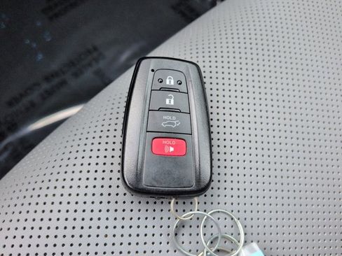 Used 2022 Toyota RAV4 Limited w/ Limited Grade Weather Package image 31