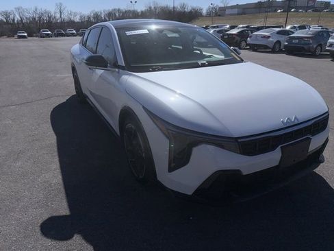 Used 2025 Kia K4 GT-Line w/ GT-Line Sunroof Package image 5