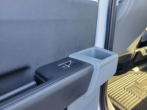 New 2026 Ford F550 4x4 Crew Cab image 14