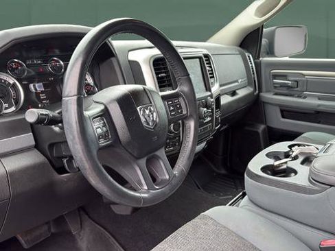 Used 2019 RAM 1500 Big Horn AWD/4WD image 18
