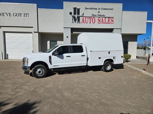 Used 2023 Ford F350 XL w/ Snow Plow Prep Package image 2