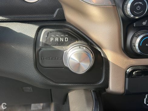 Used 2020 RAM 1500 Laramie RWD image 24