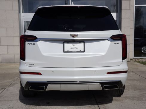 Used 2025 Cadillac XT6 Premium Luxury w/ Platinum Package image 7