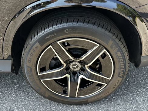 Certified 2026 Mercedes-Benz GLC 300 image 23