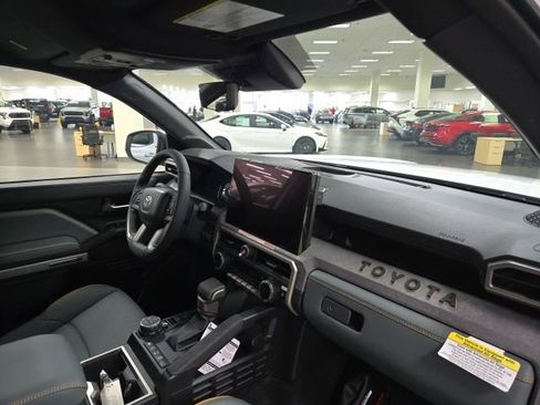 New 2026 Toyota Tacoma 4x4 Double Cab Hybrid image 9