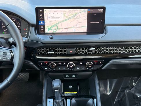 Used 2023 Honda Accord Touring image 18