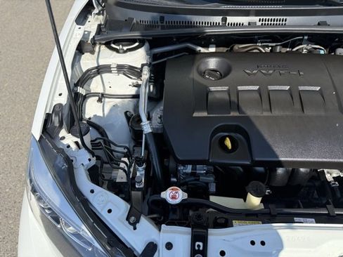 Used 2017 Toyota Corolla SE image 26