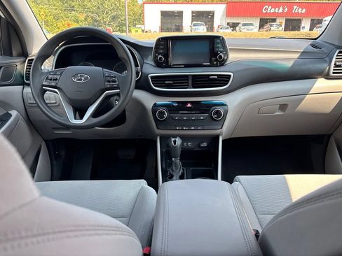 Used 2019 Hyundai Tucson SE w/ Cargo Package AWD/4WD image 11