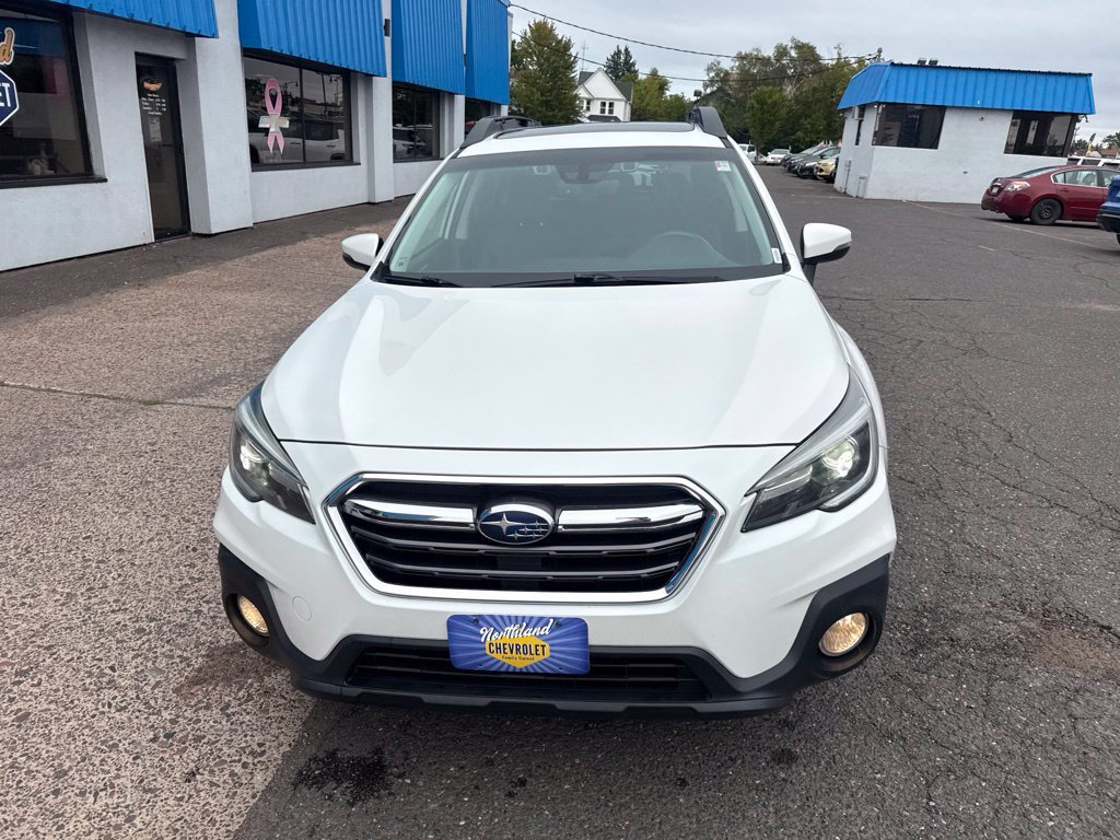 Used 2019 Subaru Outback 2.5i Limited AWD/4WD image 3