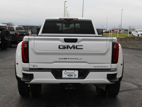 Used 2024 GMC Sierra 3500 Denali Ultimate image 4