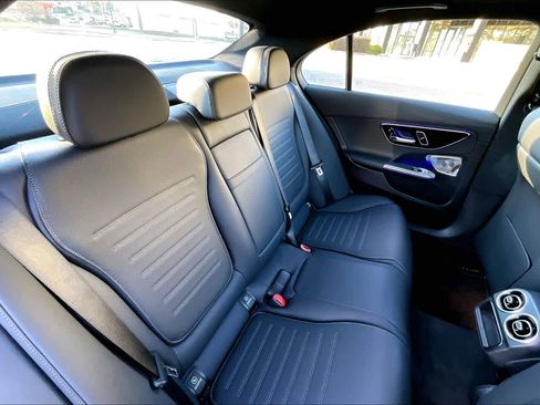 Used 2025 Mercedes-Benz C 300 Sedan image 20