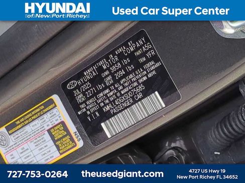 Used 2025 Hyundai Elantra SE FWD image 29